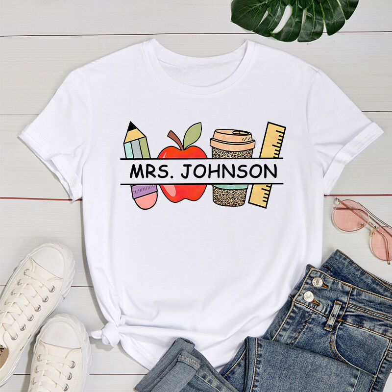 T-shirt personalizzata Pencil Apple Coffee Rule Pattern Design Regalo per insegnanti