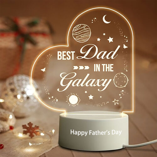 Lampada con placca acrilica personalizzata a forma di cuore "Miglior papà della galassia" per il caro papà