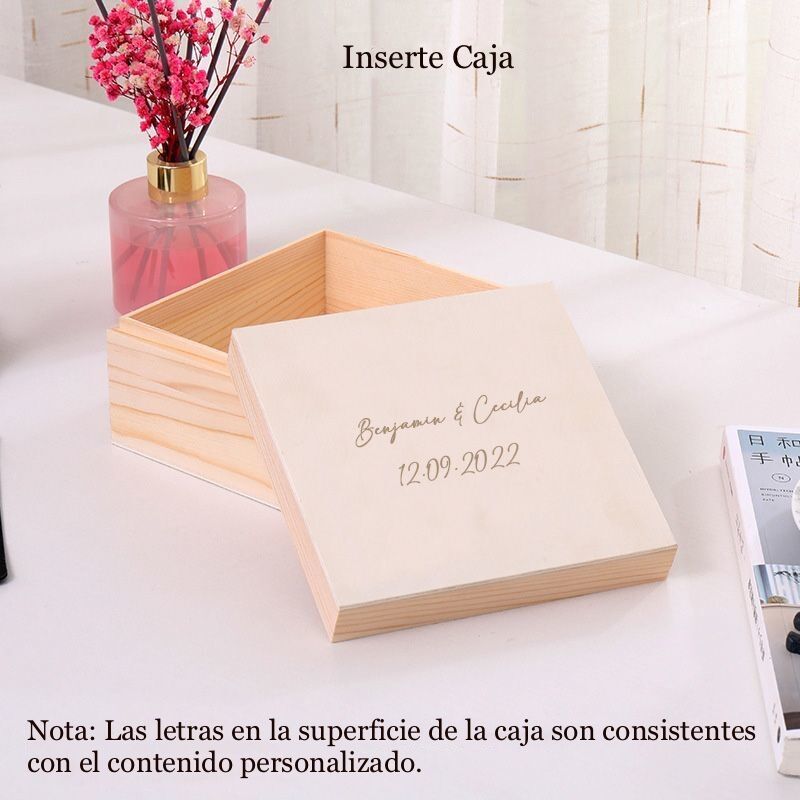 Libro de visitas personalizado de madera con inicial para boda