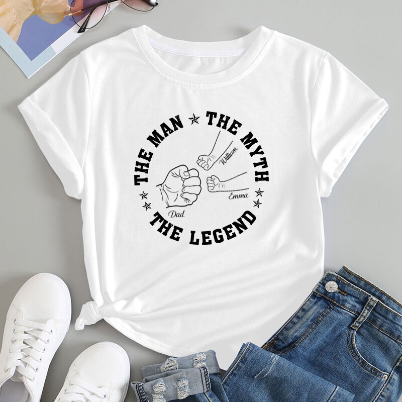 Personalisiertes T-Shirt Der Mann Der Mythos Die Legende mit Faustschlag Design Großes Geschenk zum Vatertag