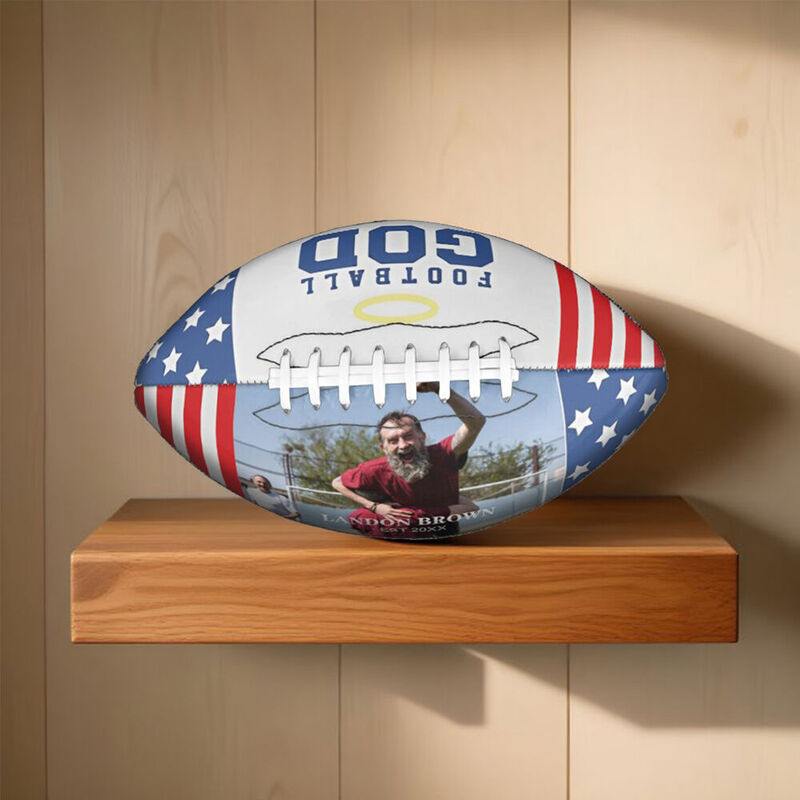 Le ballon de football personnalisé « Dieu du football » avec motif de drapeau national est un cadeau pour le meilleur entraîneur