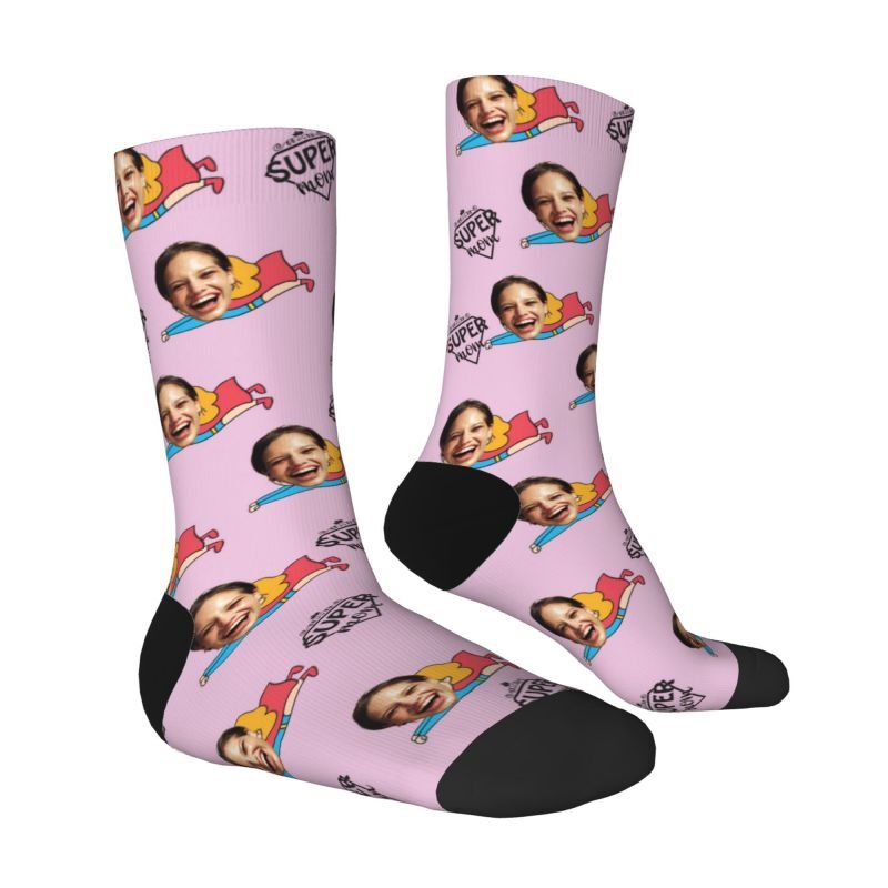 Gepersonaliseerde sokken met "Super Mom" gezicht voor Moederdag