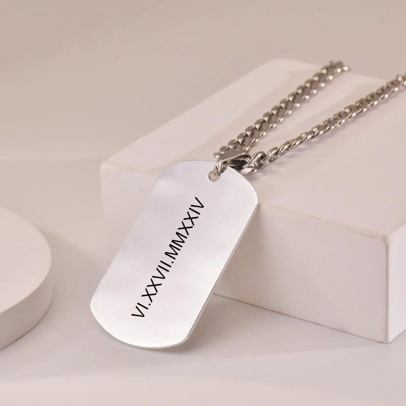 Gepersonaliseerde Dog Tag ketting aangepaste Romeinse datum geschenk voor verjaardag