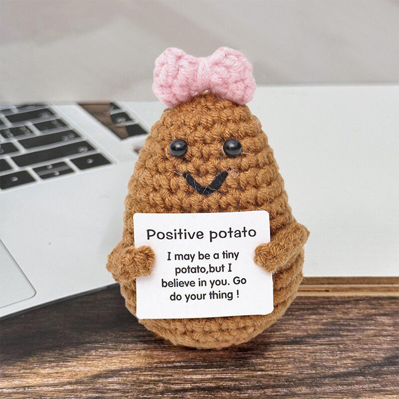 Handgehäkelte Kartoffel-Positiv-Puppe mit rosa Schleife Schönes Geschenk für Freunde