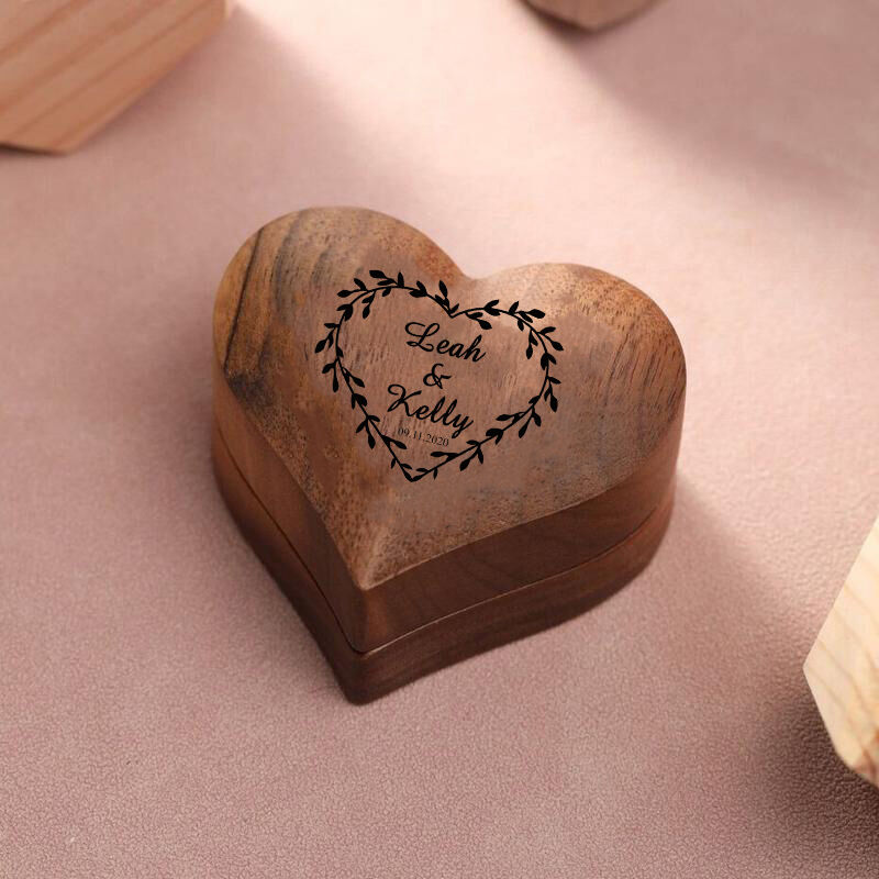 Personalized Name Wooden Ring Box with Leaves Pattern Romantic Valentine's Day