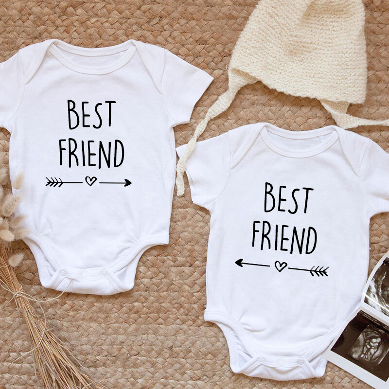 Gepersonaliseerd Baby Onesie Beste Vrienden Pijl Tweeling Ontwerp Creatief Baby Shower Cadeau voor Kid Broers en zussen