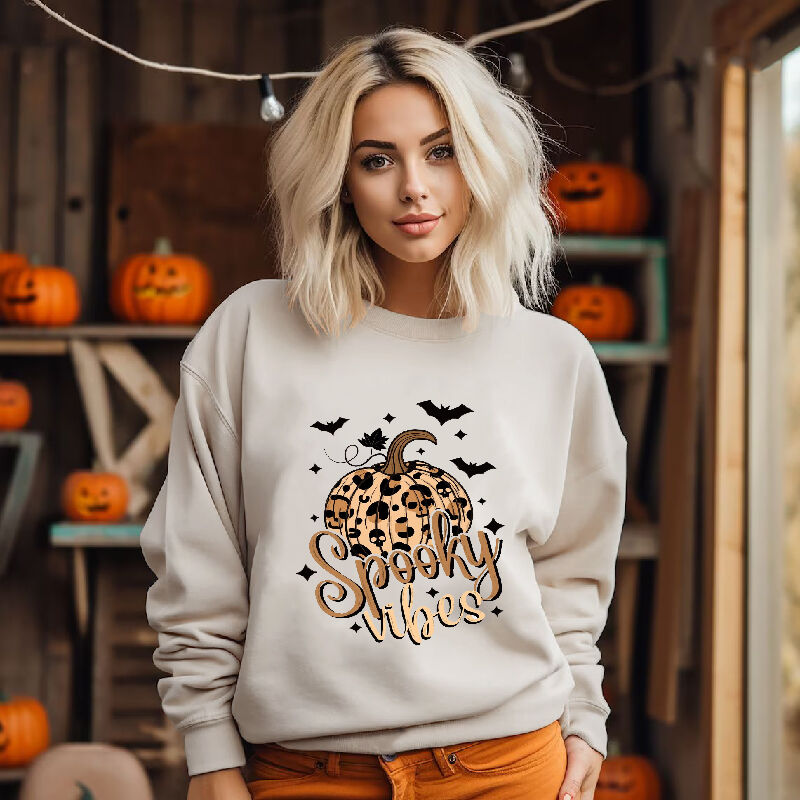 Artistic Sweatshirt with Pumpkin Pattern Amazing Halloween Present "Spooky Vibes"