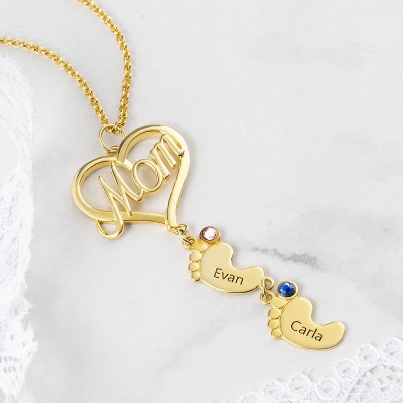 Personalized Heart-Shaped Mom Necklace with Name and Feet Cute Gift for Mom
