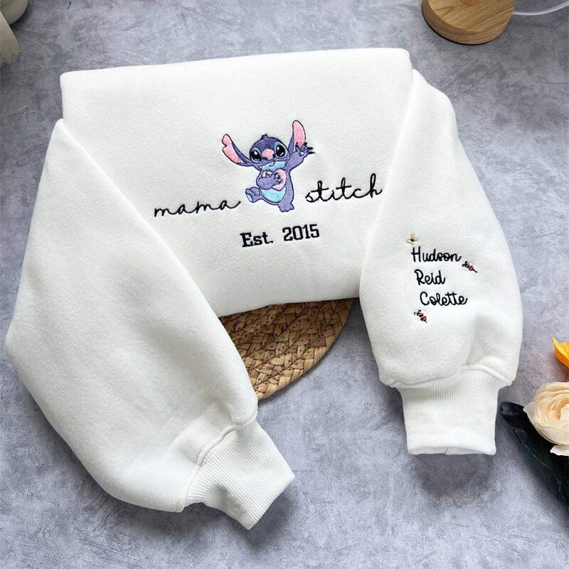 Felpa personalizzata ricamata Mama Stitch con design personalizzato dei nomi Regalo attraente