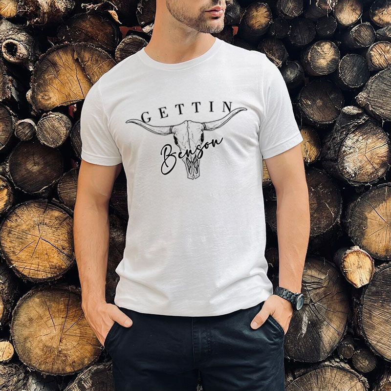 Personalized T-shirt with Custom Name Gettin Logo Bull Head Design Cool Gift for Him