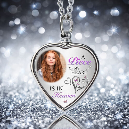 "Ein Stück meines Herzens ist im Himmel" Personalisierte Bild Urne Halskette