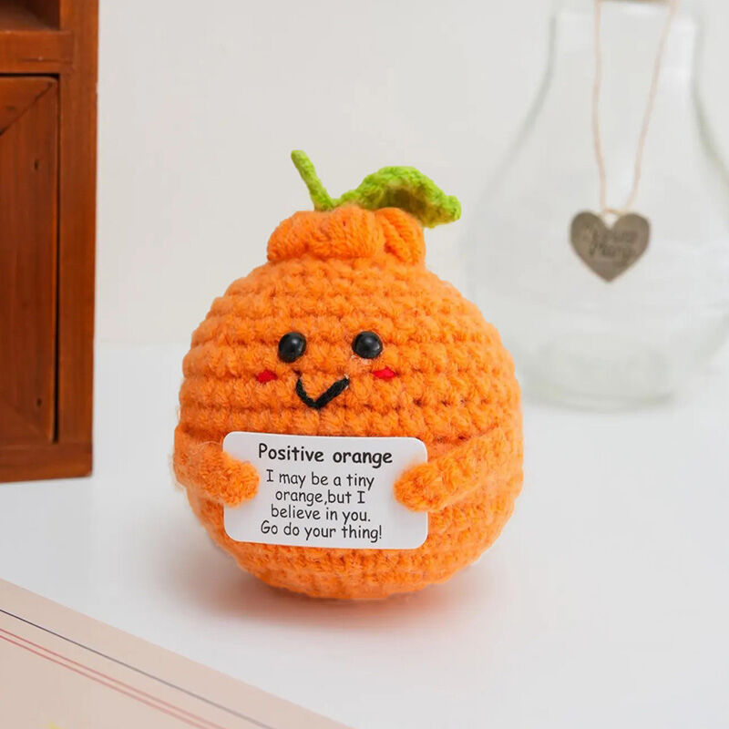 Arancia fatta a mano all'uncinetto Bambola positiva Bellissimo regalo per i bambini