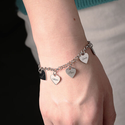 "Tout Mon Cœur Vous Appartient"Bracelet Prénom avec Six Coeurs à Graver