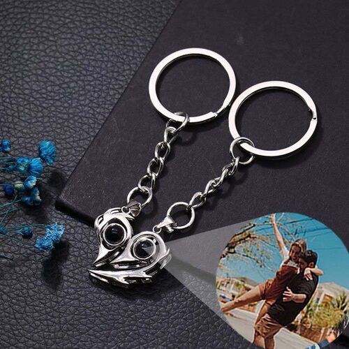Personalized Photo Projection Keychain-Matching Heart Keychain For Couples