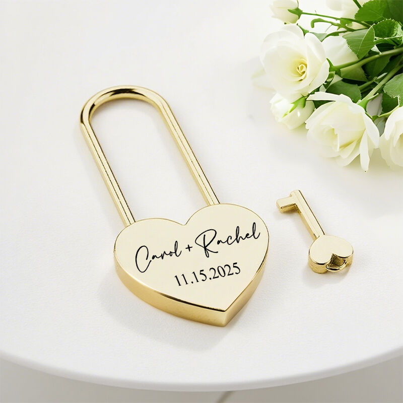 Cadenas en forme de cœur personnalisé avec noms du couple et date spéciale cadeau d'anniversaire exquis pour les amoureux