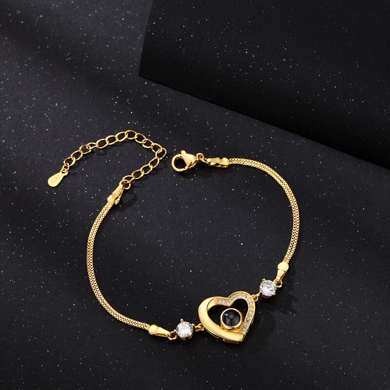 Personalized Projected Picture Bracelet With Heart-Shaped Pendant Sweet Gift For Girlfriend