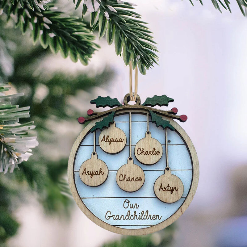 Personalized Custom Family Name Round Christmas Floral  Wooden Christmas Decoration