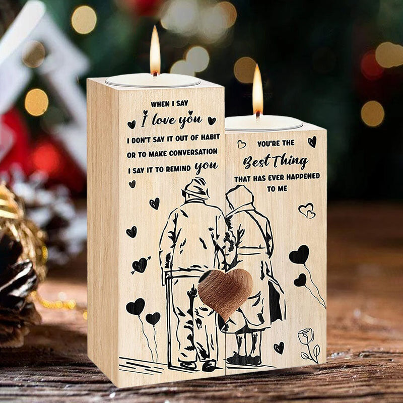 Candelero personalizado para velas hecho a mano de madera con dibujo de pareja