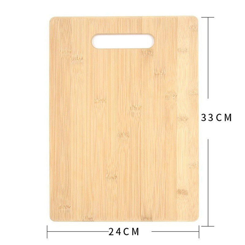 Planche à découper personnalisée avec nom et date et motif en forme de coeur Cadeau simple pour les couples