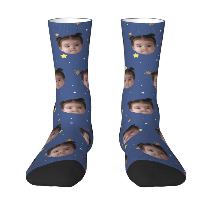 Individuelle Socken mit Gesicht, bedruckt mit Kinderfotos und Sternen für Papa