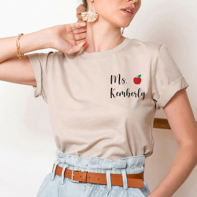 Personalisiertes T-Shirt benutzerdefinierte Namen mit rotem Apfel Design zurück zu Schule Geschenk für liebe Lehrerin