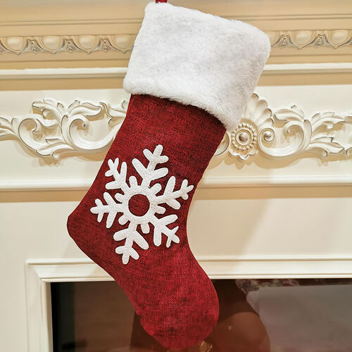 Chaussettes de Noël personnalisées rouges avec un grand flocon de neige et un nom personnalisé