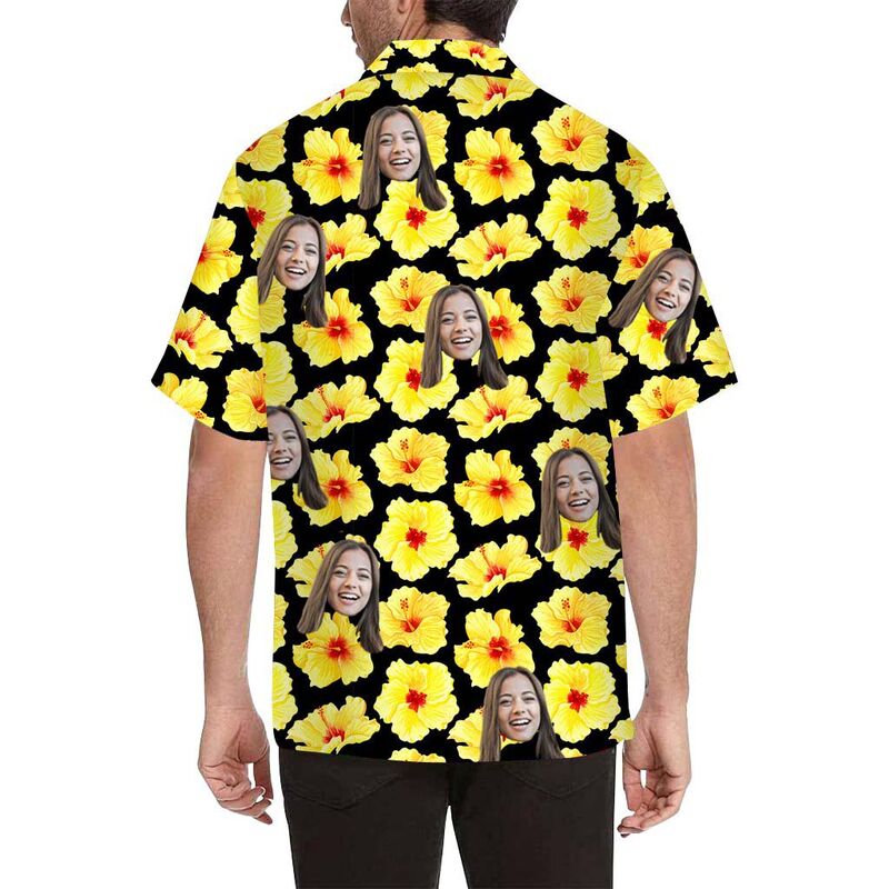 Chemise hawaïenne à impression intégrale pour hommes Pétales jaunes à visage personnalisé