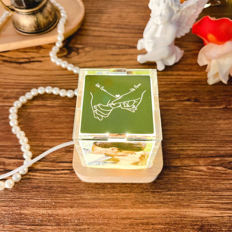 Personalisierte Foto-Acryl-Würfel-Lampe mit individuellem Namen Besonderes Geschenk für Ihren Liebsten