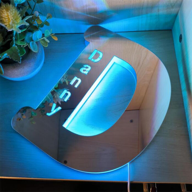 Lampa ze zwierciadłem dla litery personalizowana Zmodyfikowane imię Prosty prezent dla przyjaciół