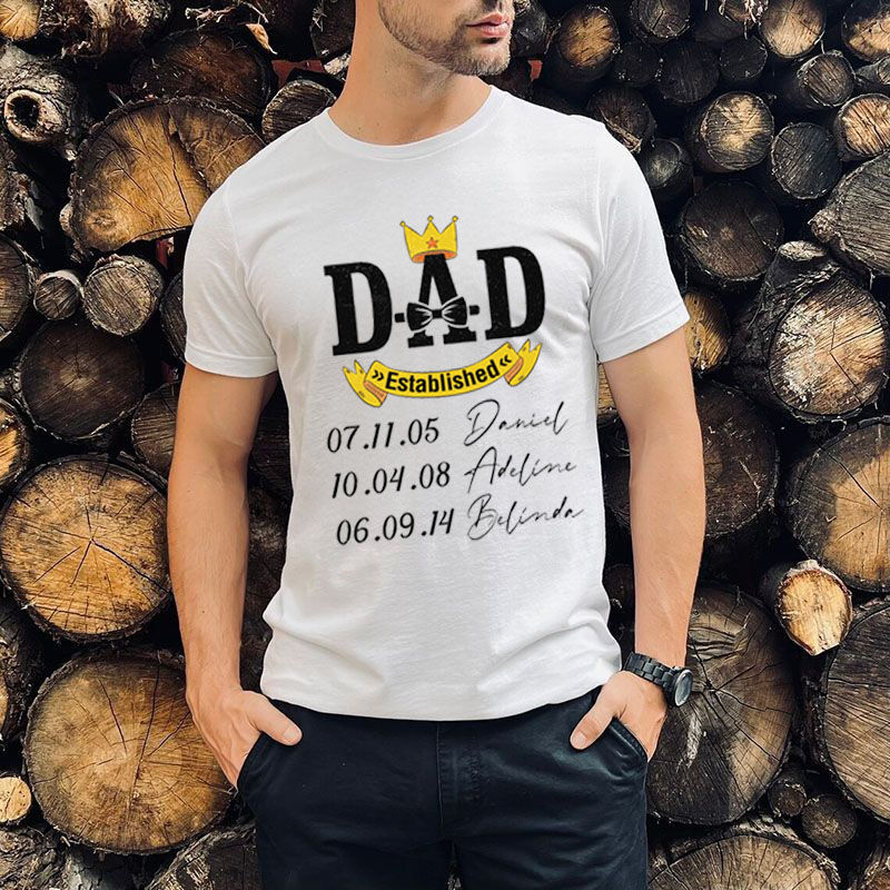 Maglietta personalizzata con corona di cartone animato con nome e data personalizzati Regalo per la festa del papà