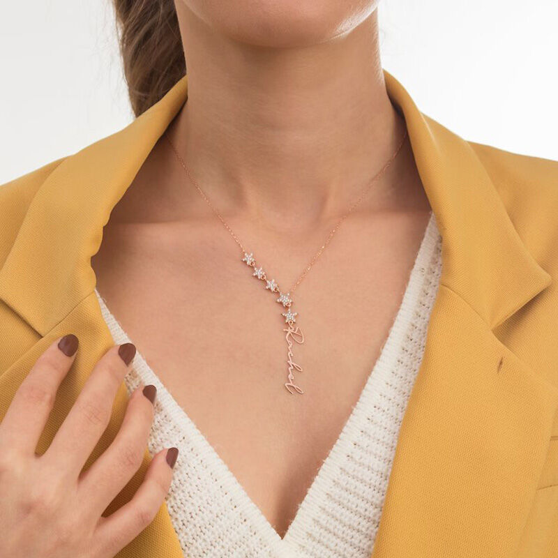 Collar con nombre personalizado con forma de estrella de cinco puntas para esposa