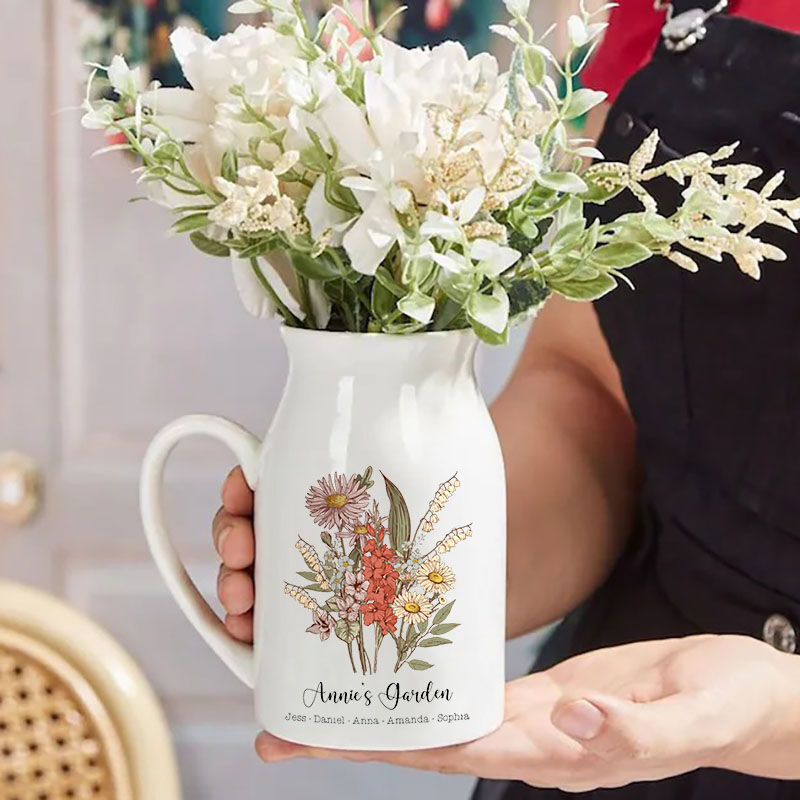 Personalized Name Flower Vase with Custom Floral Pattern Precious Gift for Mother