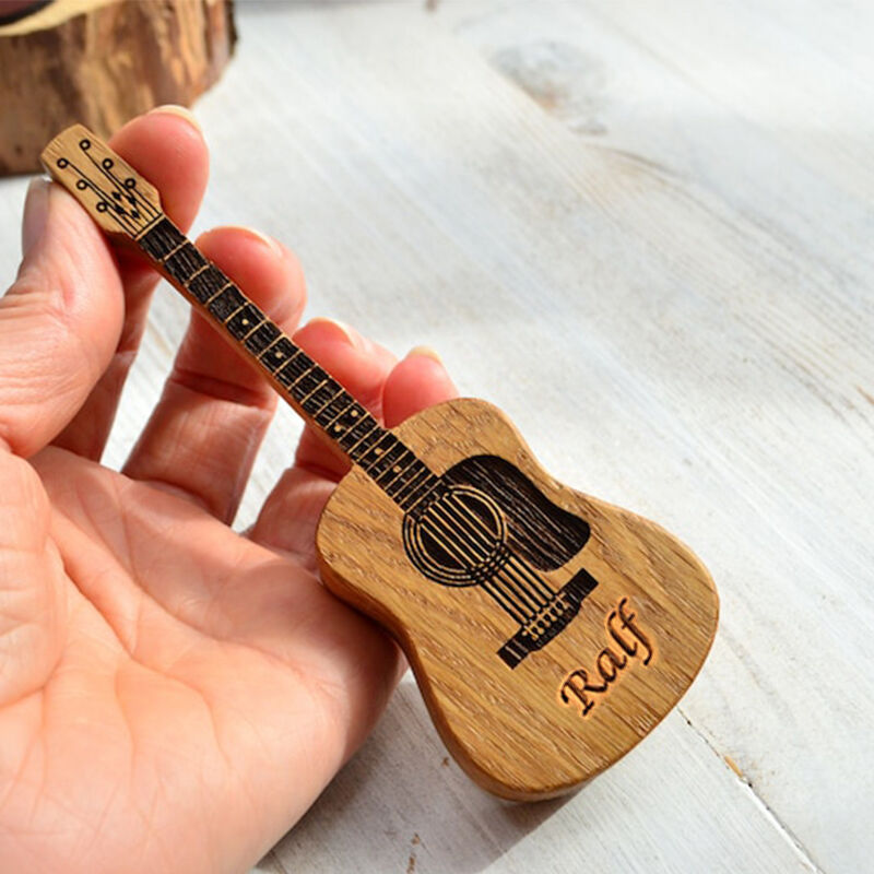 Personalisiertes Holz-Gitarrenfach Mit Plektrum Schönes Geschenk für Musikliebhaber