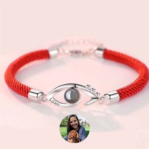 Bracelet projecteur de photos personnalisé avec cordon rouge Cadeau d'ami Argent