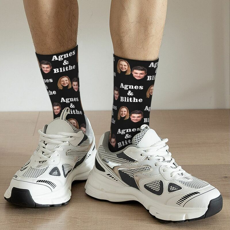 Personalized Face Socks Can be Added with Photos and Text as a Gift for Couples