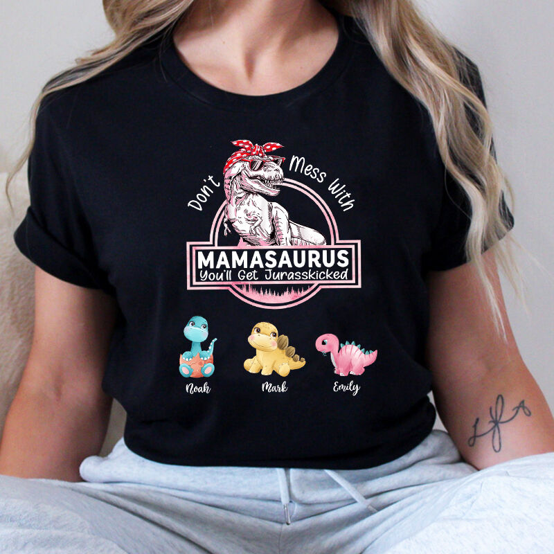 Personalisiertes T-Shirt Mamasaurus mit optionalem Cartoon-Dinosaurier-Muster Kreatives Geschenk zum Muttertag