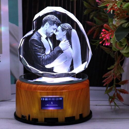Lámpara 3D de cristal personalizada con foto en forma de corazón con base de altavoz