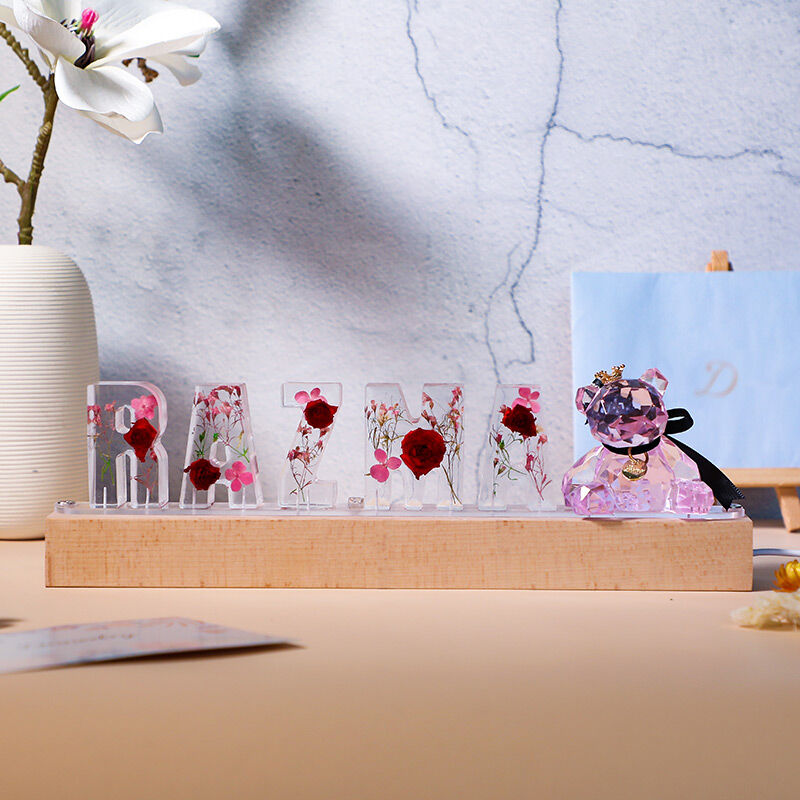 Personalisierte Rose Getrocknete Blume Harz Name Brief Lampe mit Bär
