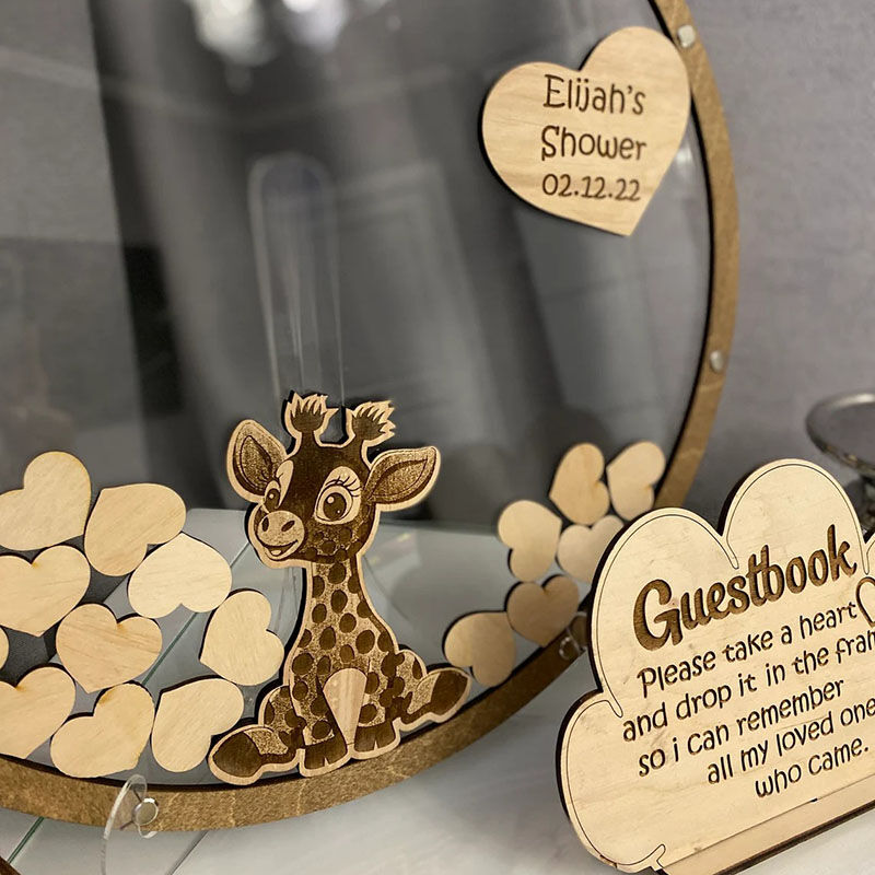 Personalisiertes Giraffe Holz Acryl Gästebuch mit Einlagen Box