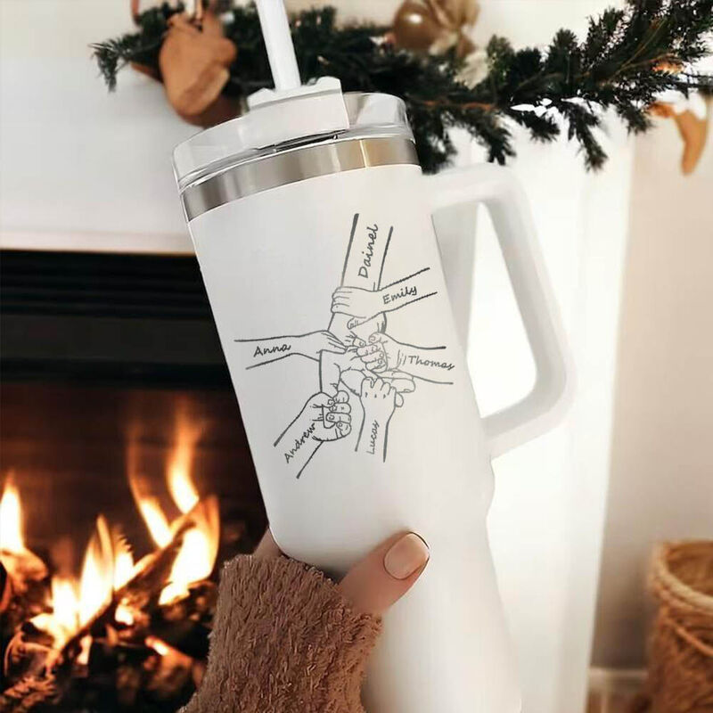 Personligt namn Tumbler med händer mönster Varm present till familjen