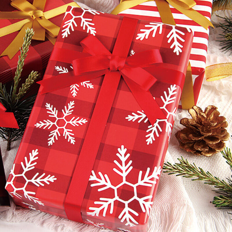 Papel para envolver regalos de Navidad: regalos navideños DIY