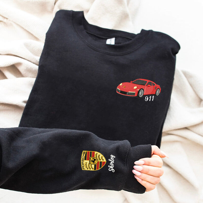Personalisiertes Sweatshirt bestickt mit individuellem Autofoto und optionalem Logo Perfektes Geschenk für Autoliebhaber