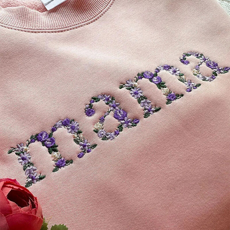 Felpa personalizzata ricamata Mamma con disegno di lettere floreali Regalo per la cara mamma