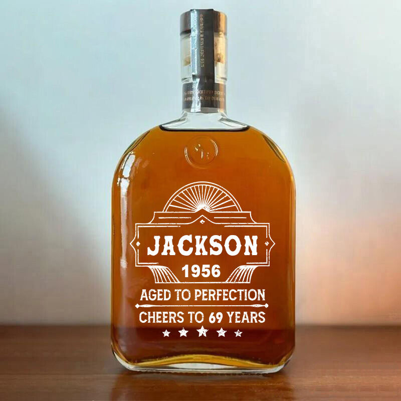 Bouteille de whisky personnalisée avec nom un cadeau classique pour les amis