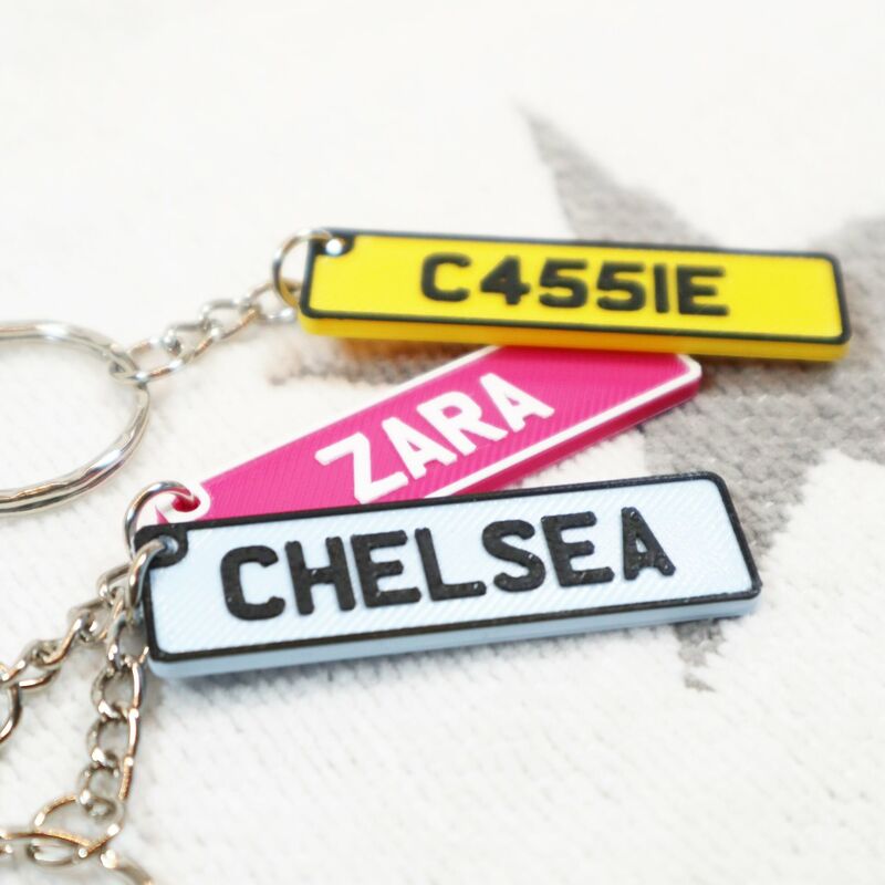 Llavero personalizado impreso en 3D con texto personalizado, regalo sencillo para él
