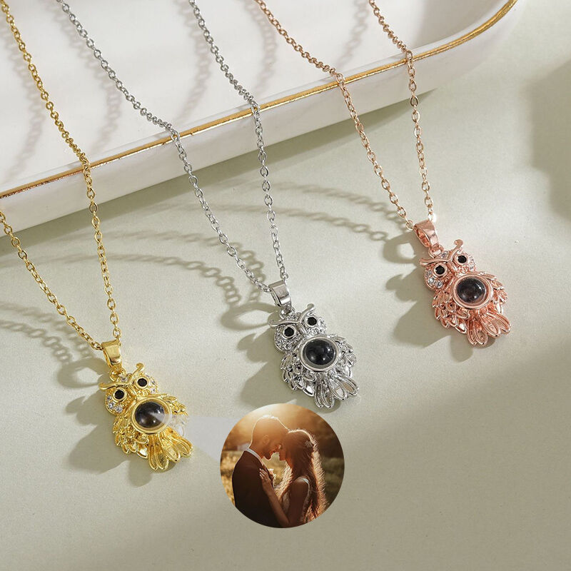 Gepersonaliseerde uil projectieketting een prachtig cadeau voor koppels