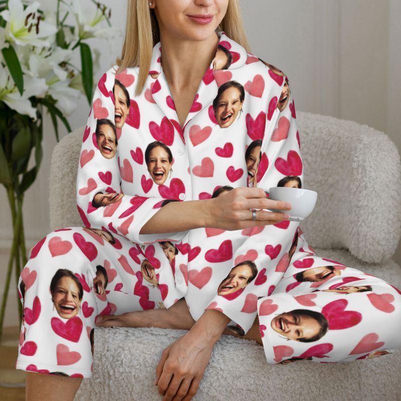 Personalisierte Pyjamas benutzerdefinierte Foto Pink Love Heart Style Design Vibrant Cute Geschenk für ihre Familie