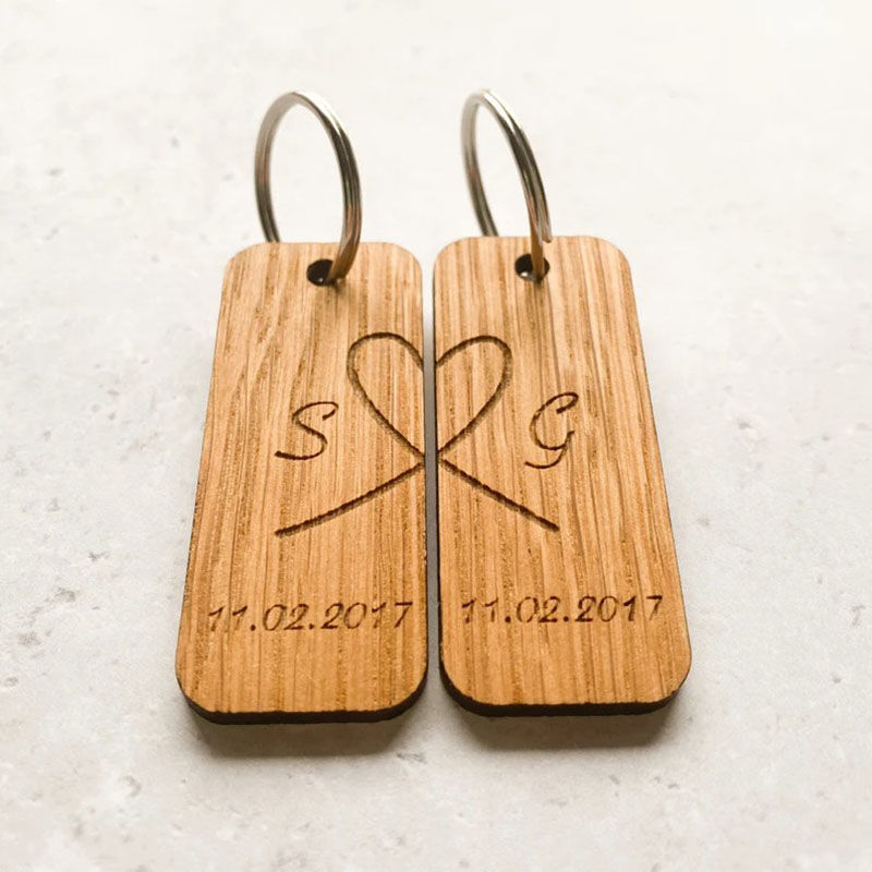 Personalized Engraved Letters and Date Wooden Clasp for Couple