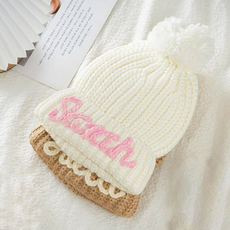 Bonnet enfant brodé personnalisé Nom en tricot Bonnet bébé hiver Cadeau bébé fait main