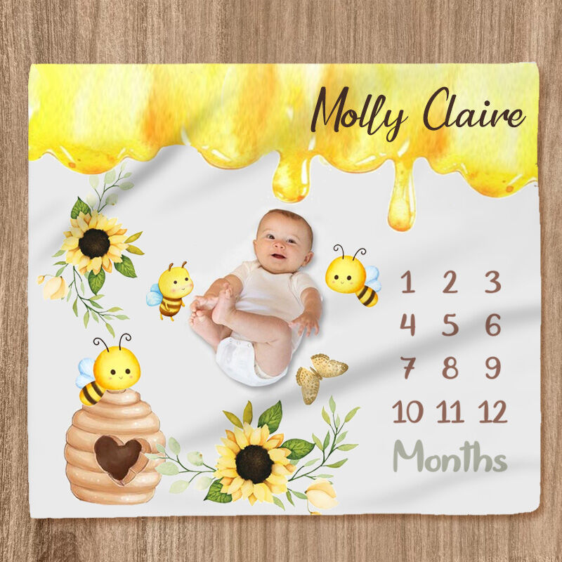 Personalized Name Honeybee Pattern Blanket for Cute Kids